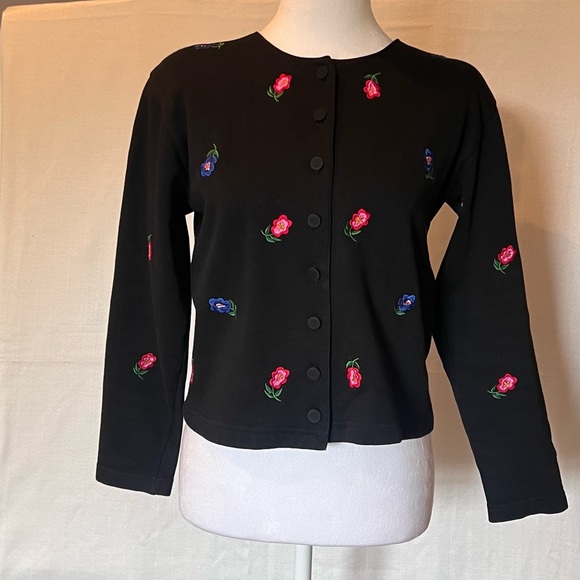 Black Cardigan Size SP Adrienne Vittadini  with pink & blue  Embroidered Flowers - Picture 1 of 10